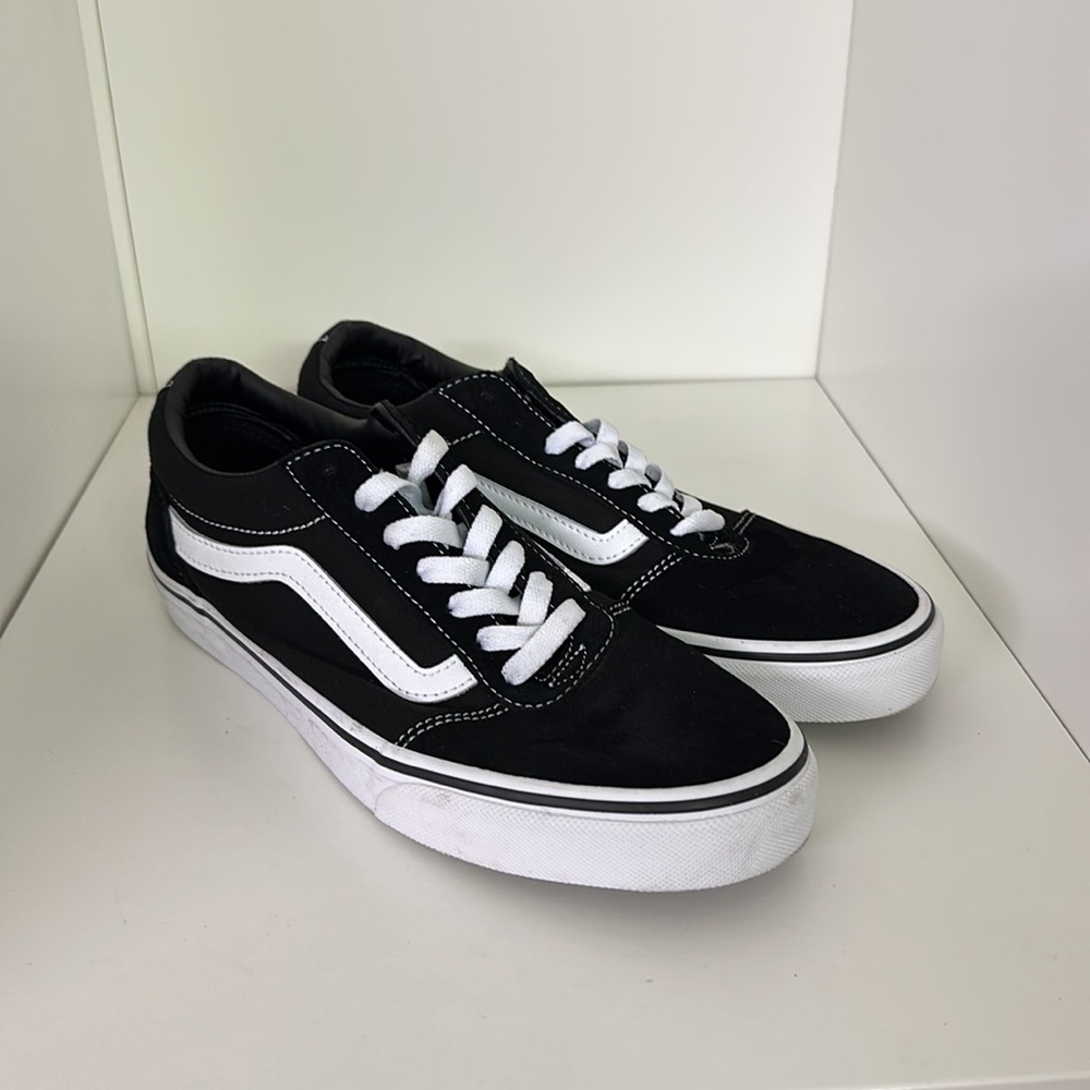 VANS MEN OLD SKOOL SHOE. Sneakers - Picture 2 of 8